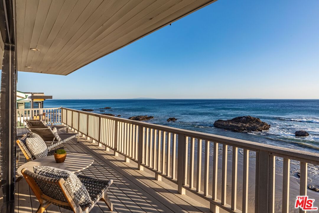 Malibu photo 35
