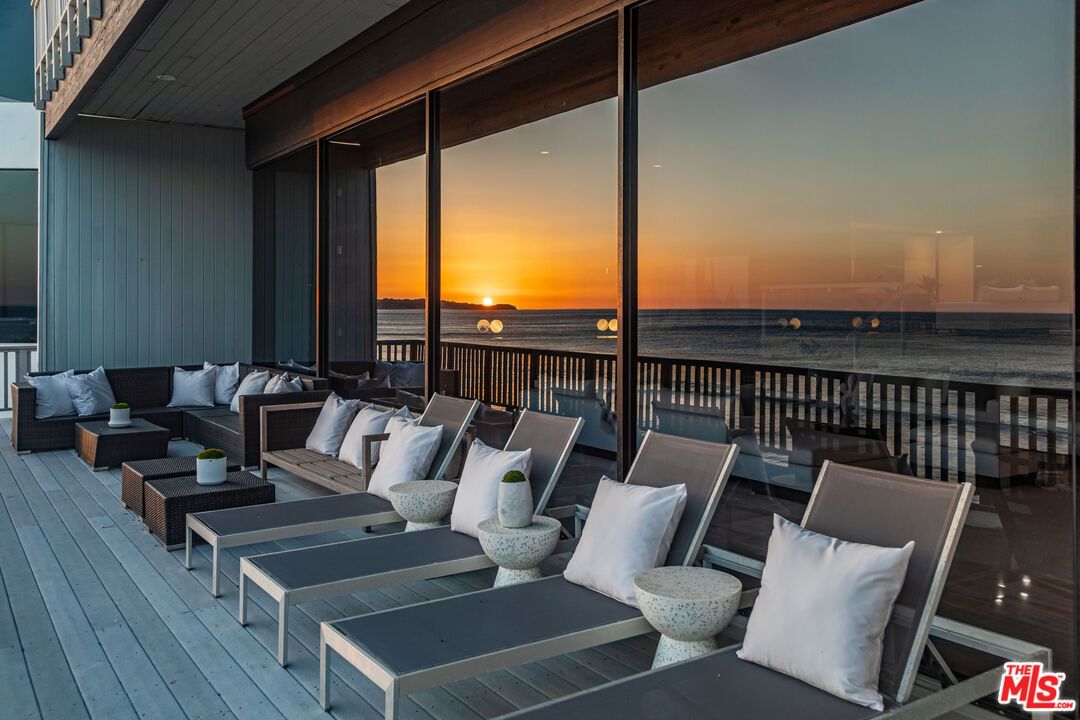 Malibu photo 50