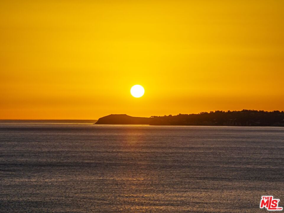 Malibu photo 64