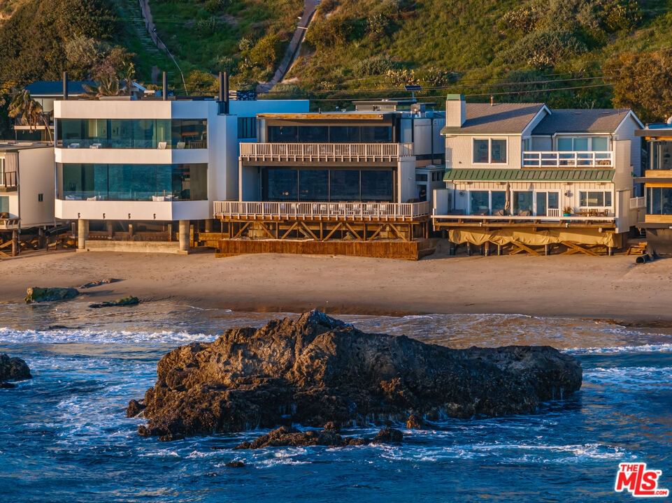 Malibu photo 8