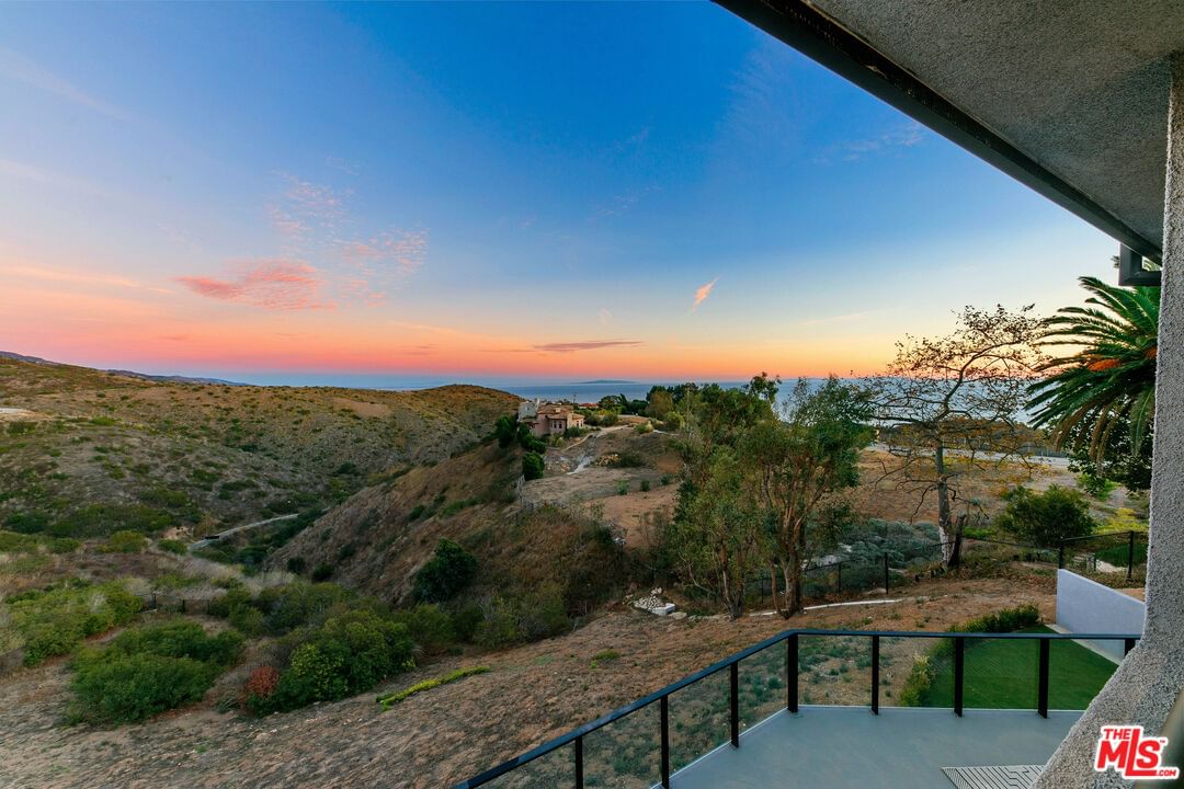 Latigo Canyon photo 26