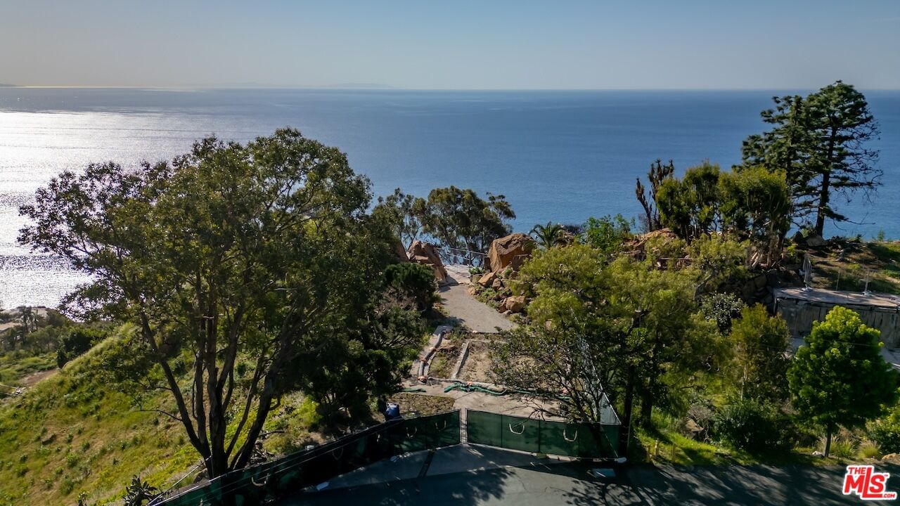 Pinnacle photo 14