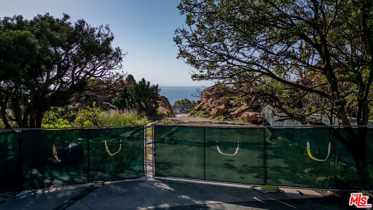 Pinnacle photo 15