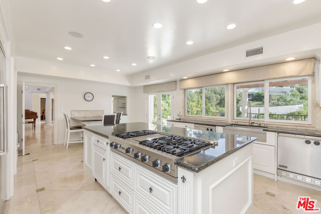 Bel Air photo 15