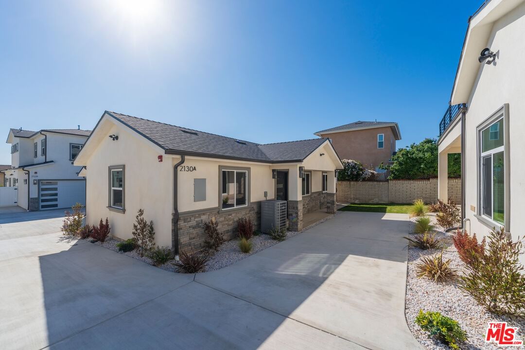 238th photo 33