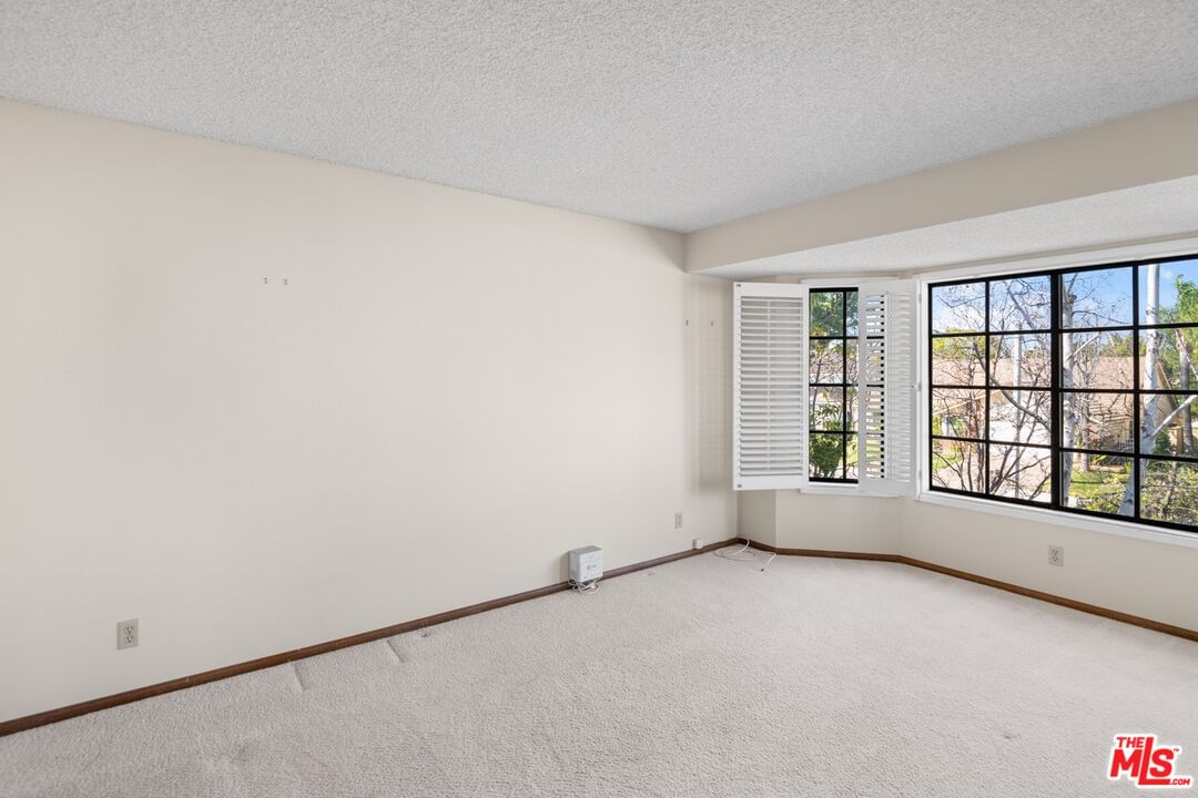 Hempstead photo 24
