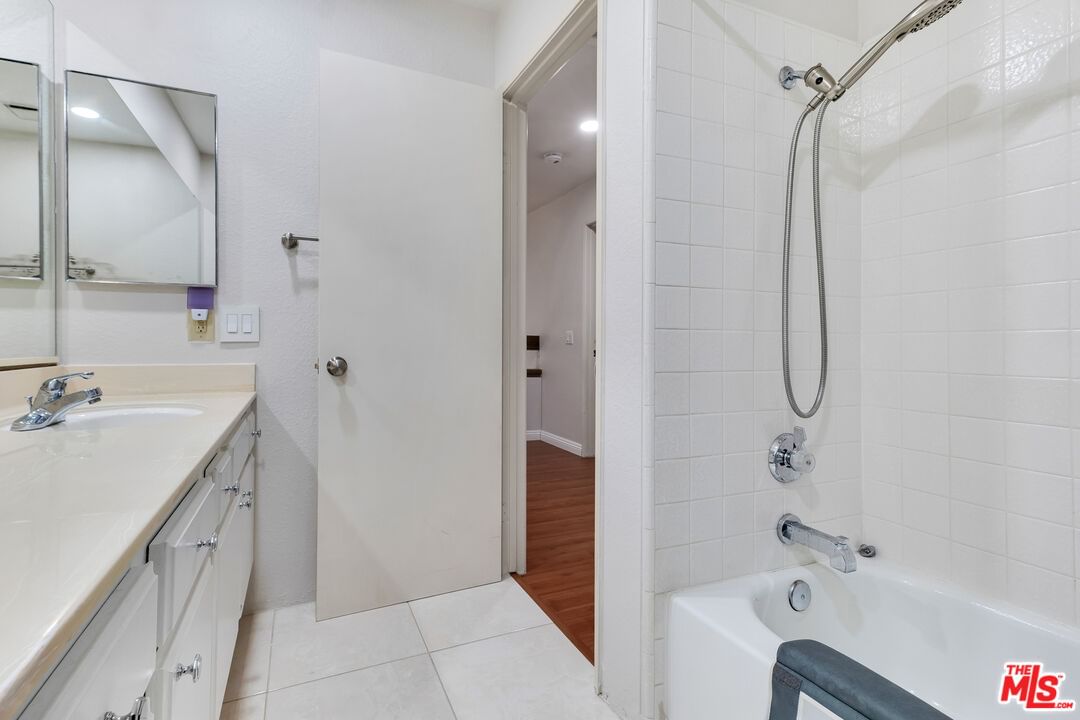 Oak Cliff photo 18