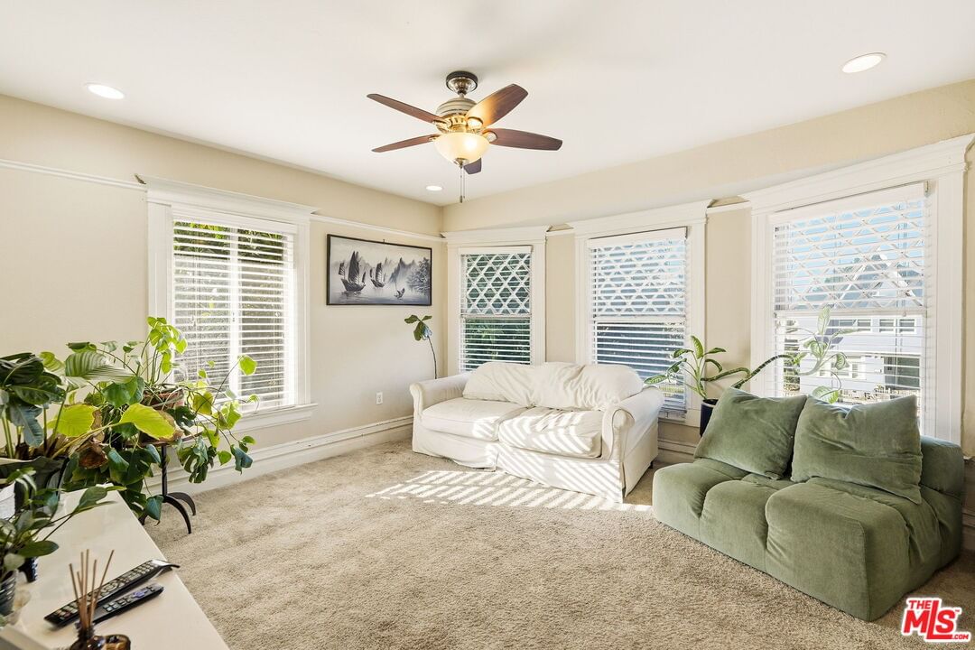 Kenwood photo 15