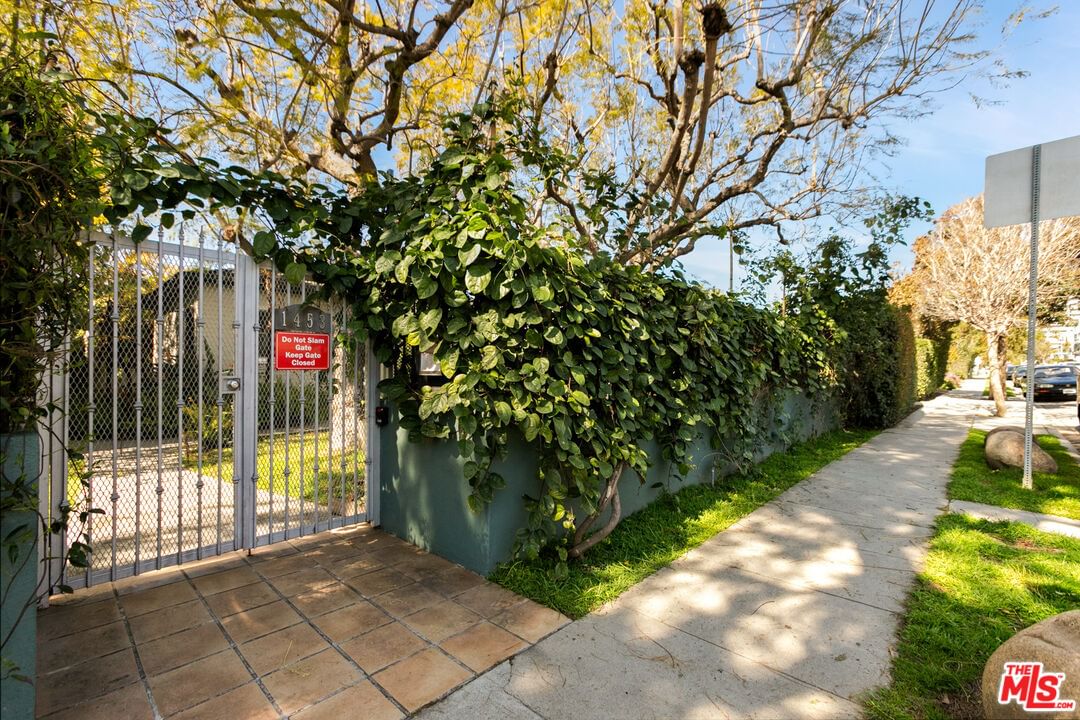 Centinela photo 12