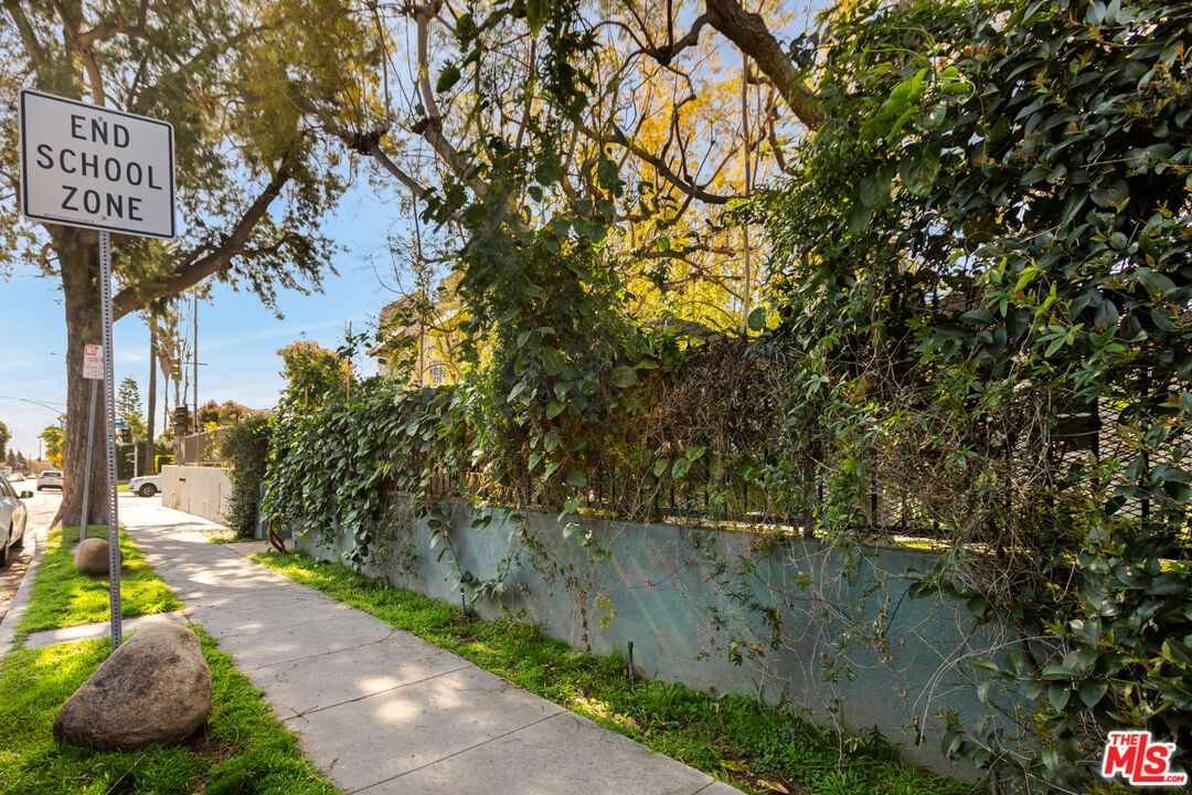 Centinela photo 13