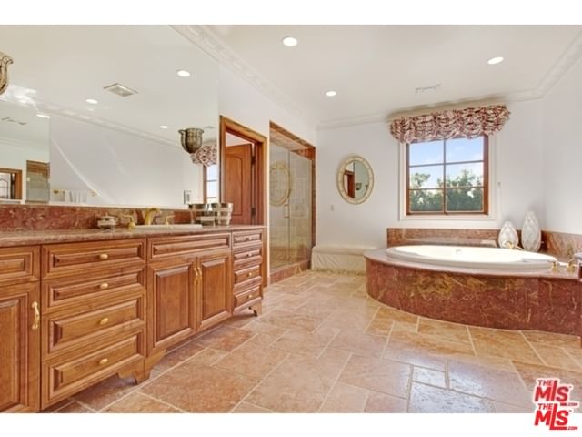 Foothill photo 38