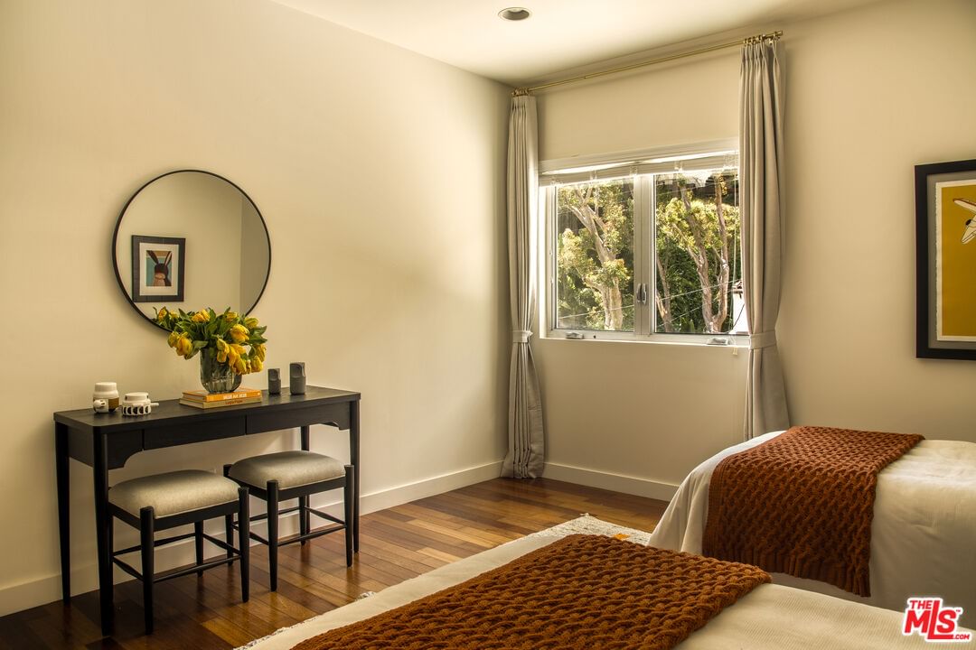 Curson photo 24