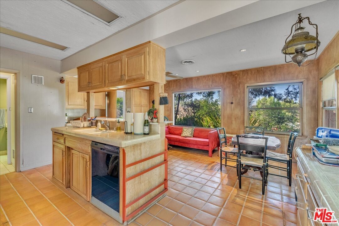 Blairwood photo 14