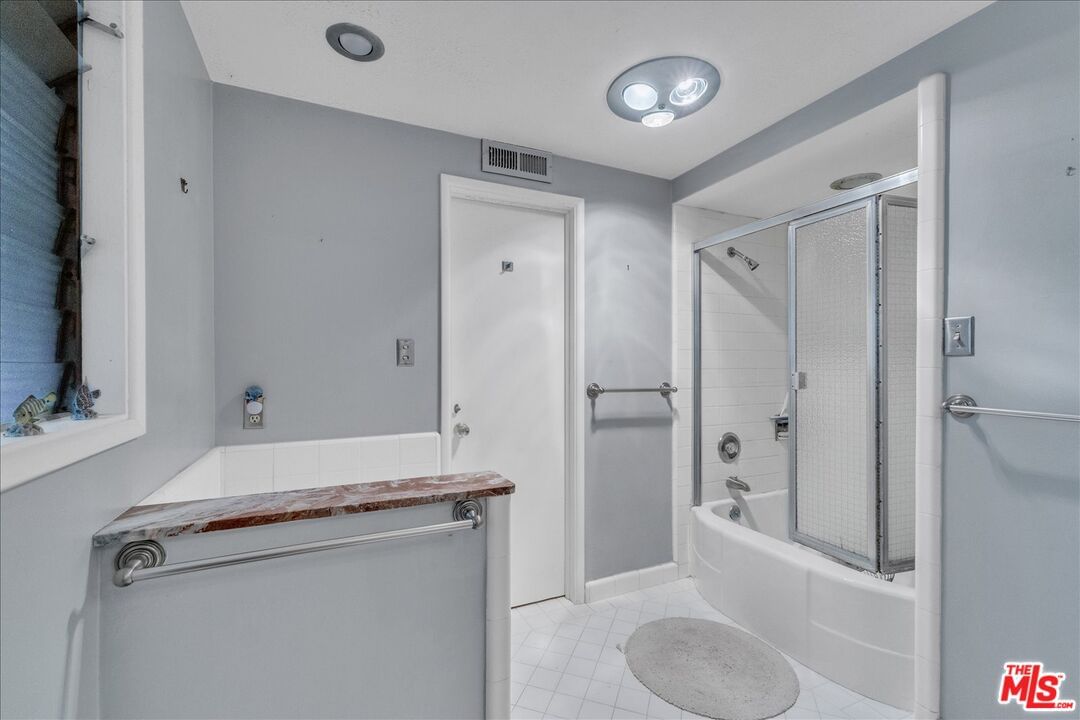 Blairwood photo 30