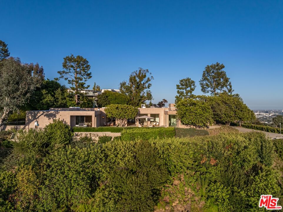 Hillcrest photo 5
