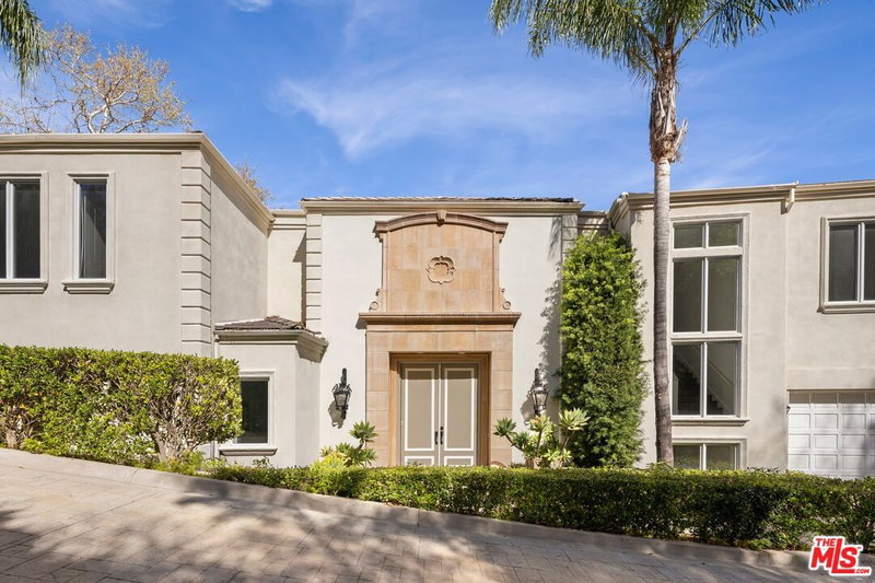 14435 Mulholland Dr