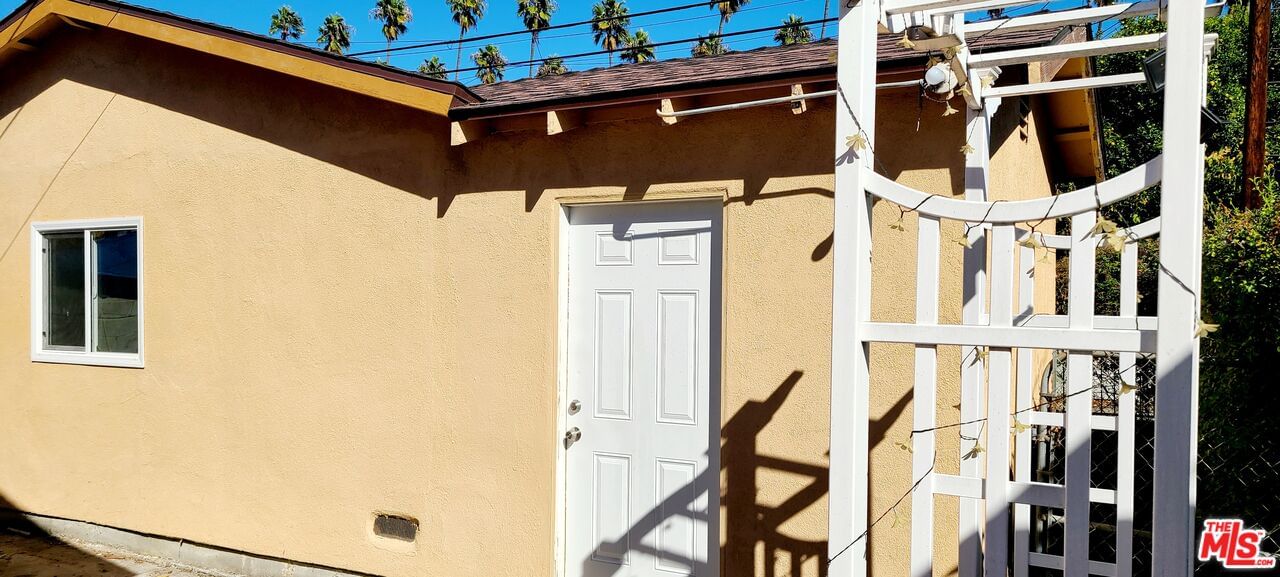 Van Ness photo 38