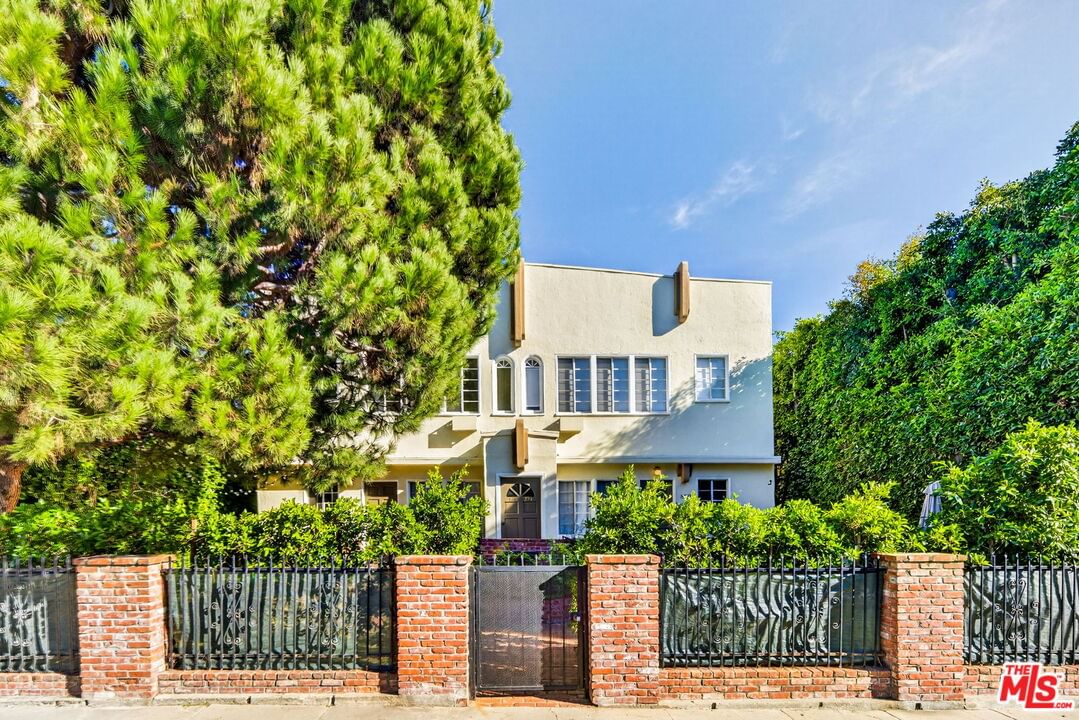 Hayworth photo 3