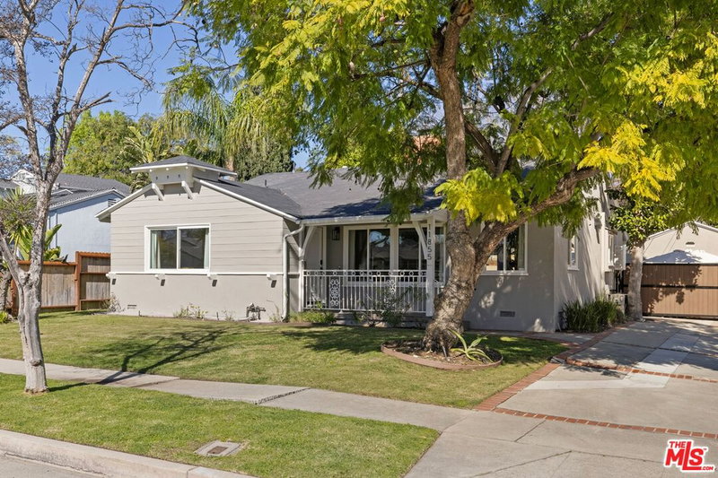 11855 Tiara St