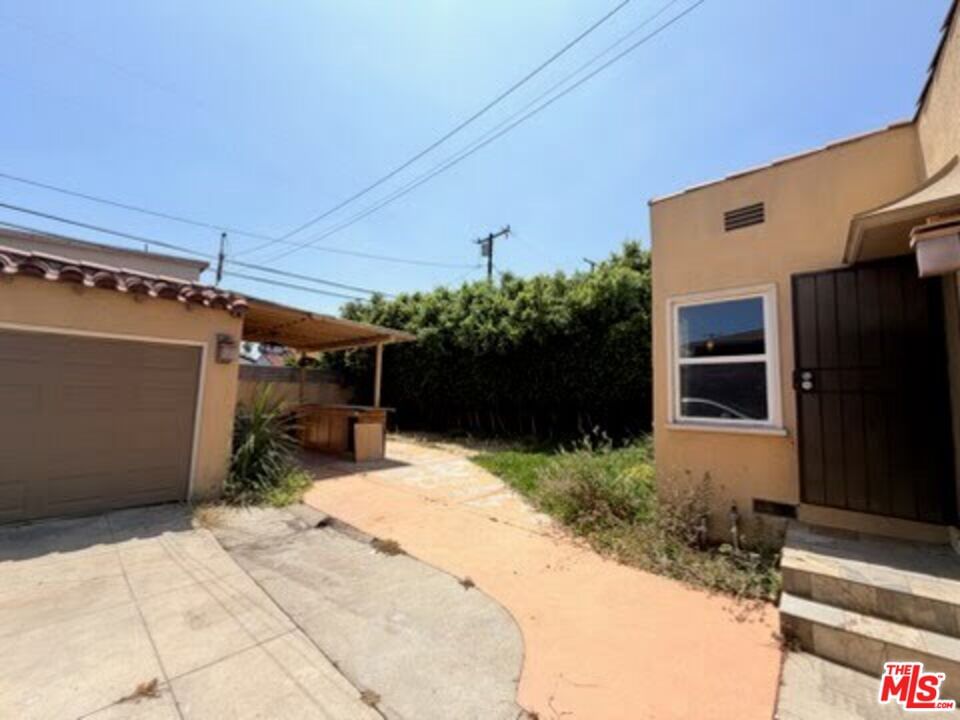 83rd photo 24