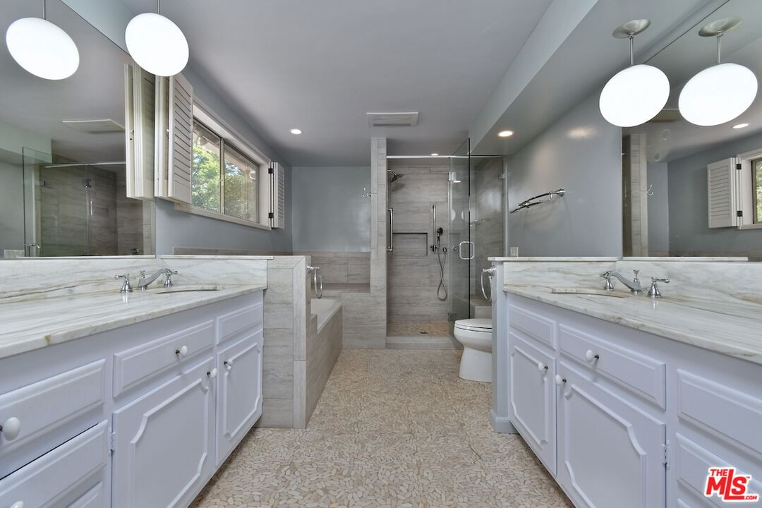 Fryman photo 34
