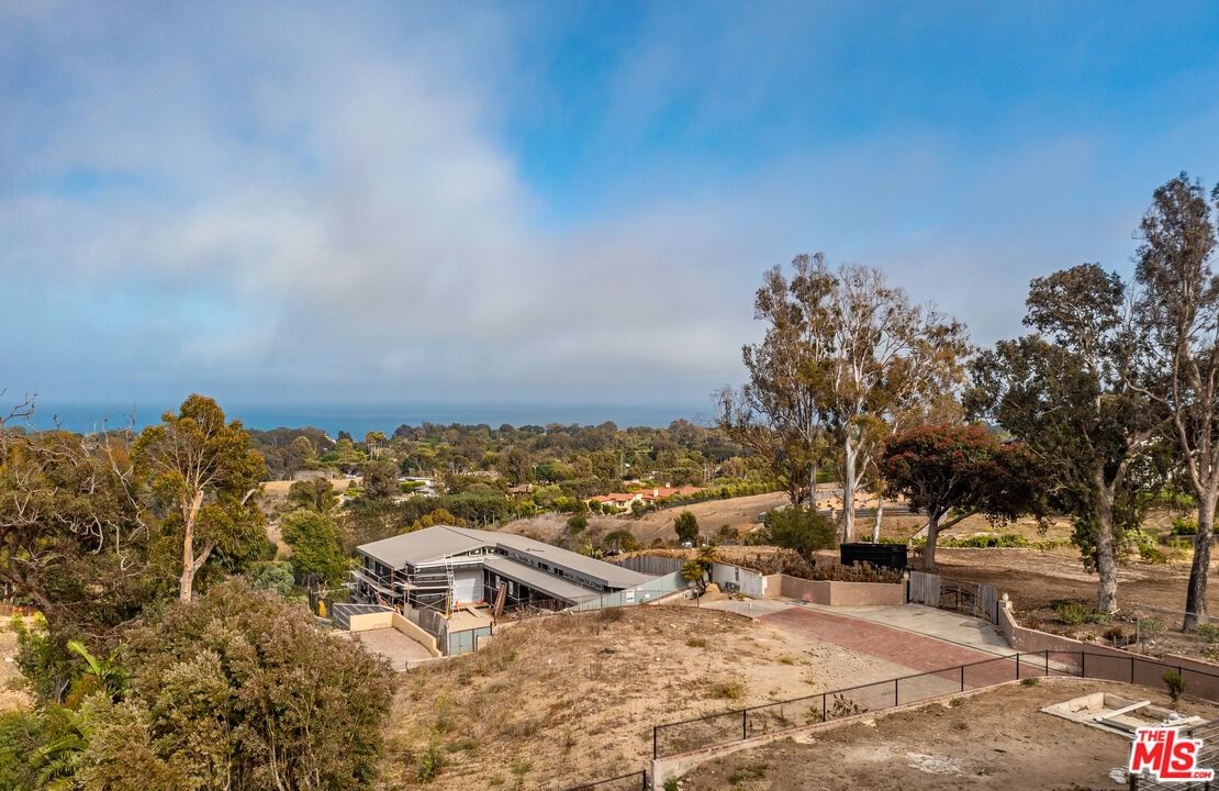 Dume photo 5