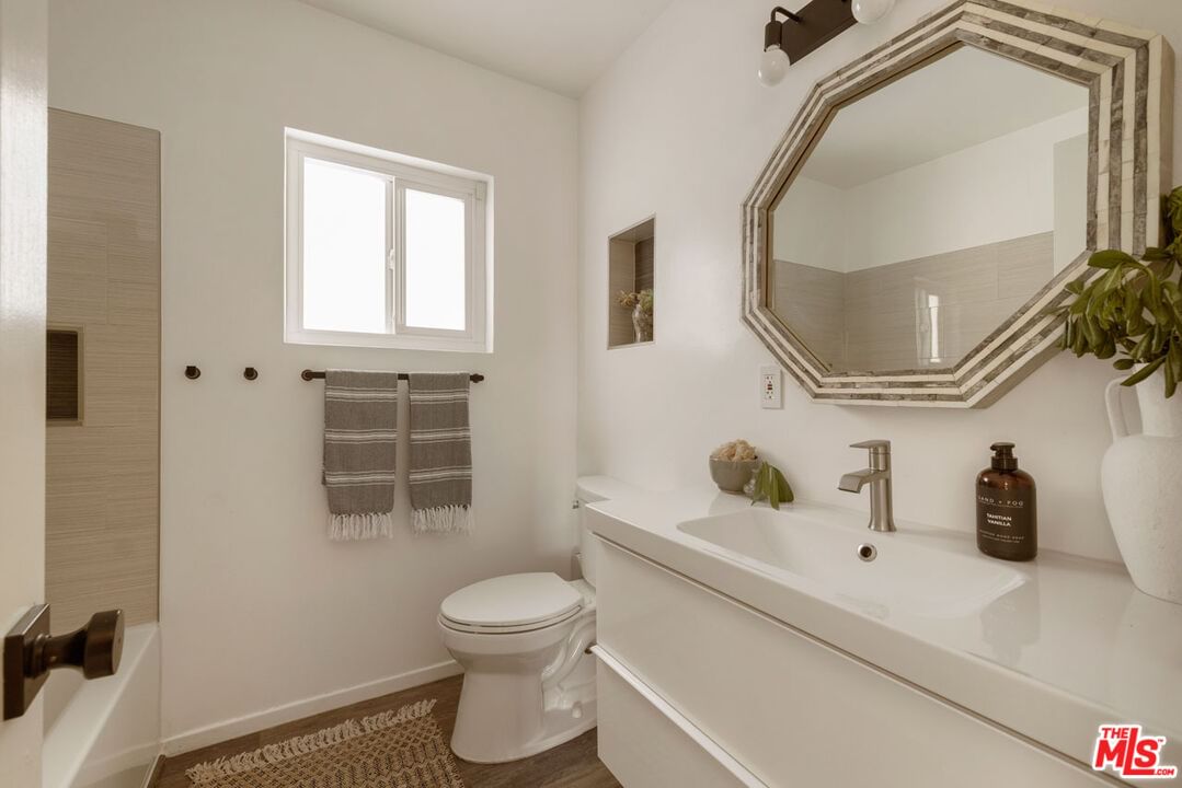 Stillwell photo 15