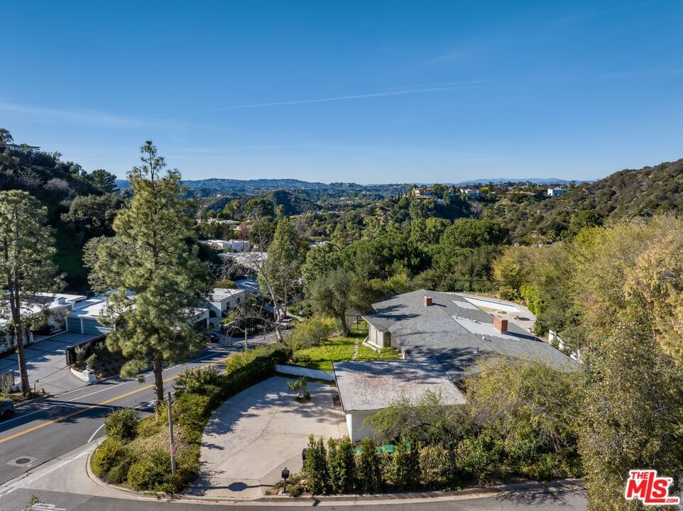 Loma Vista photo 1