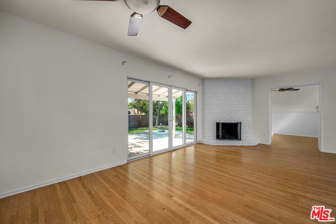 Delano photo 10