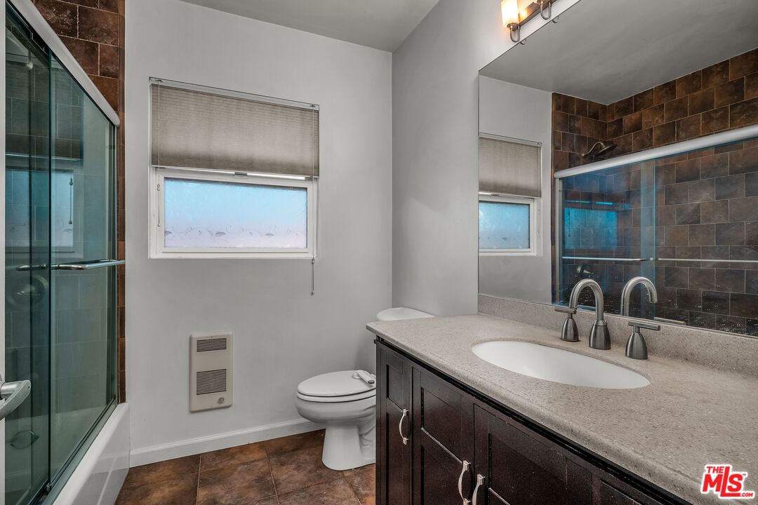 Delano photo 23