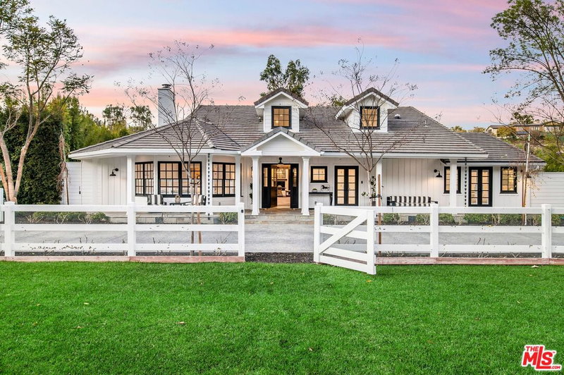 5525 Paradise Valley Rd