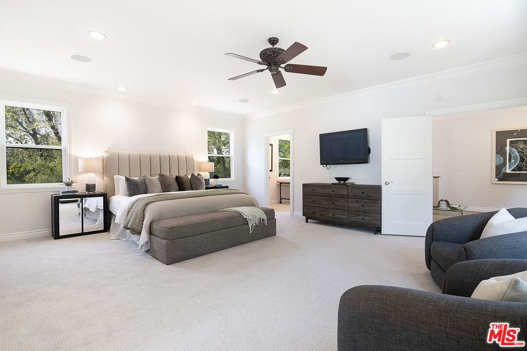Castle Heights photo 21