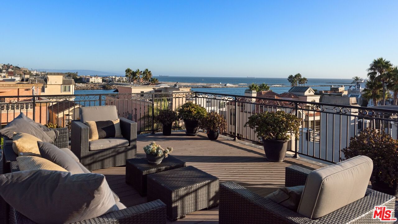 Channel Pointe photo 47