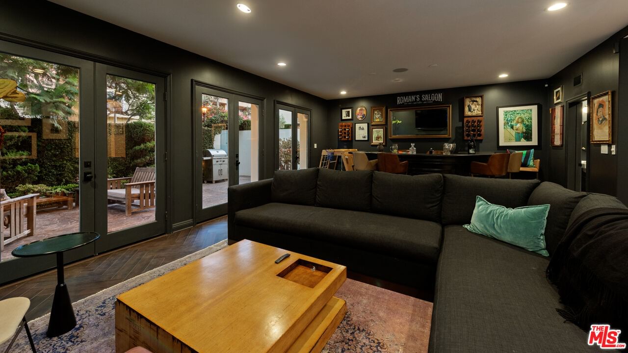 Channel Pointe photo 57