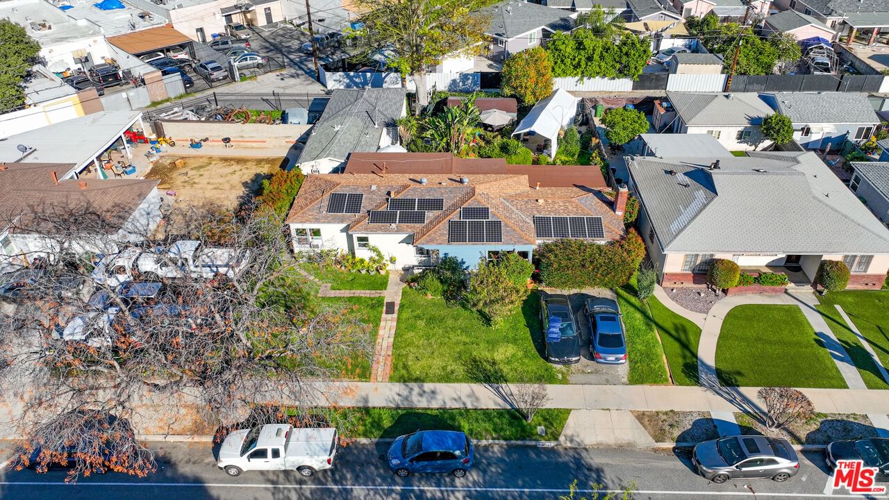 Cahuenga photo 4