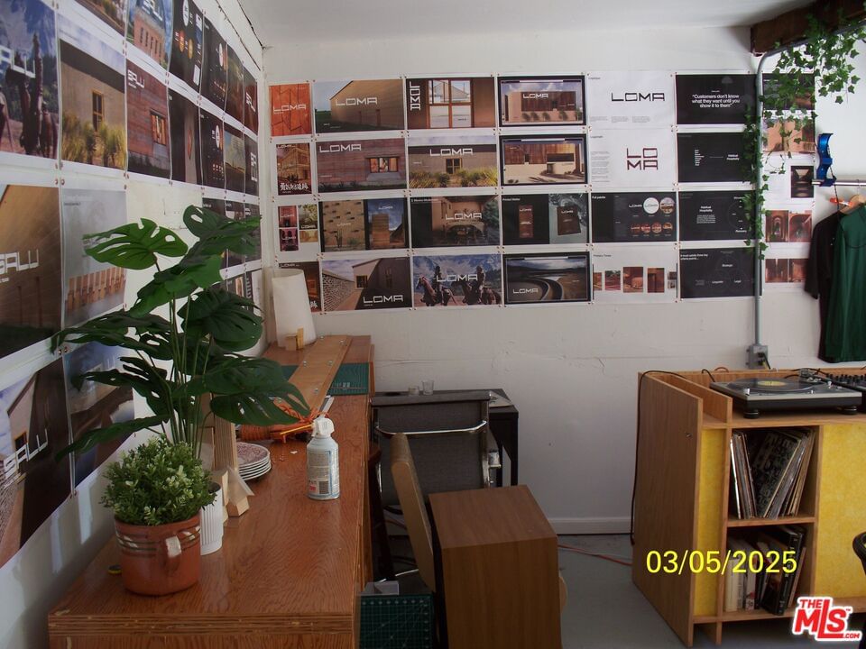 Coolidge photo 59