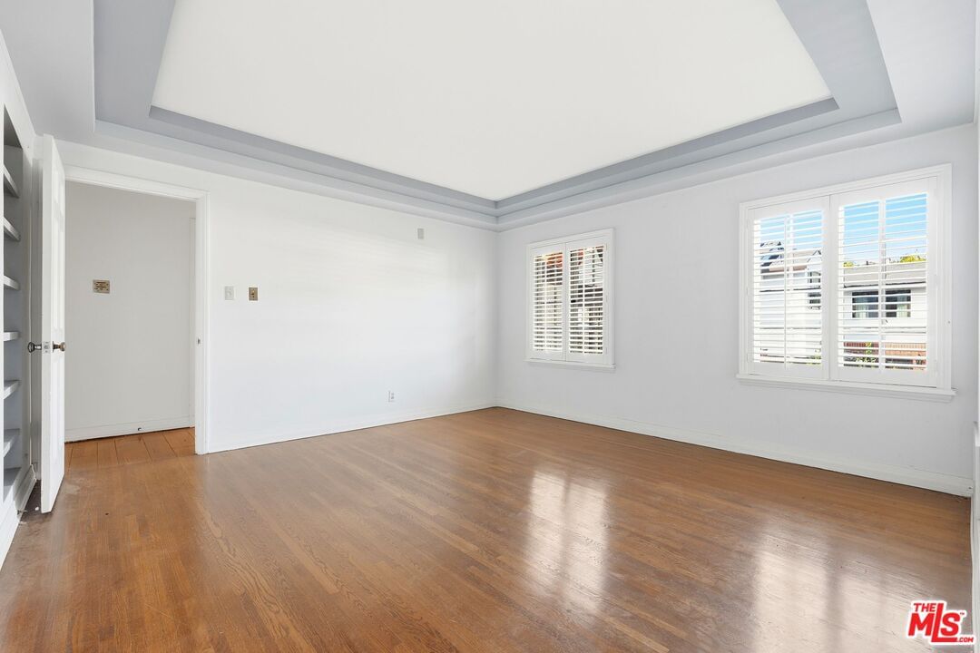 Benedict Canyon photo 32