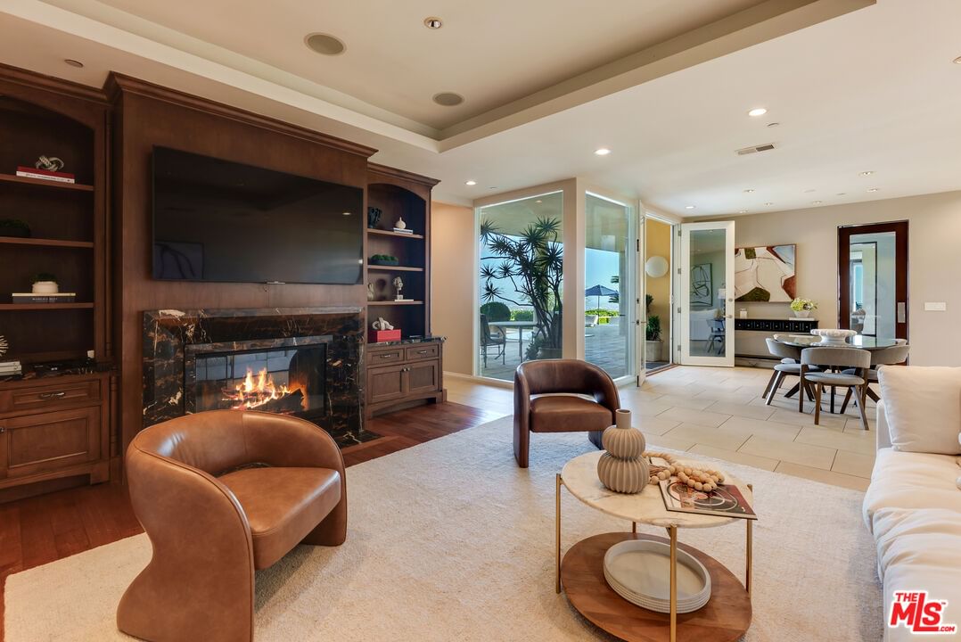 Trousdale photo 26