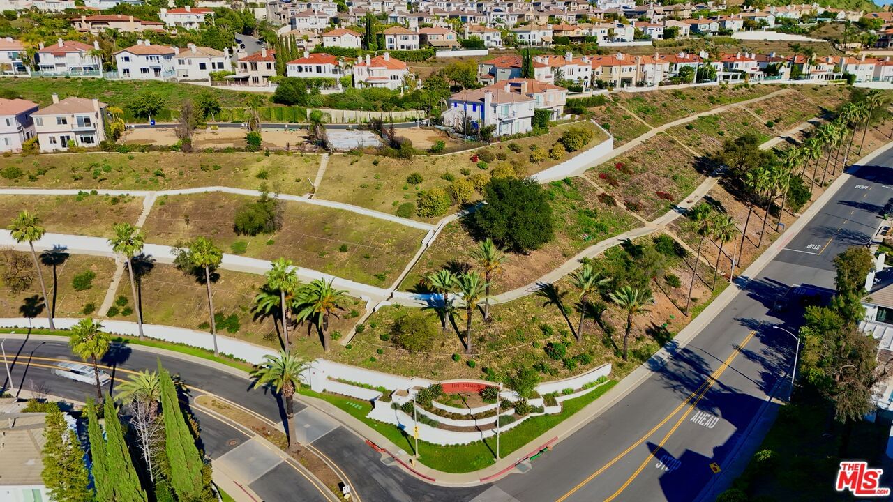 Paseo De Oro photo 34