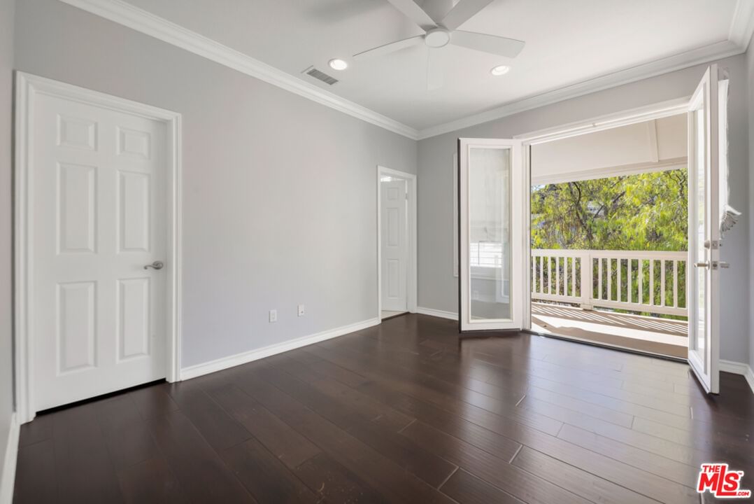 Magnolia photo 51