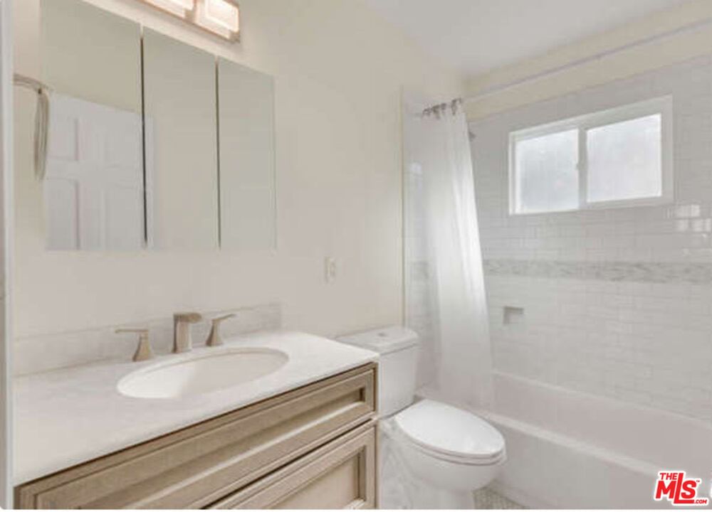Kenmore photo 4