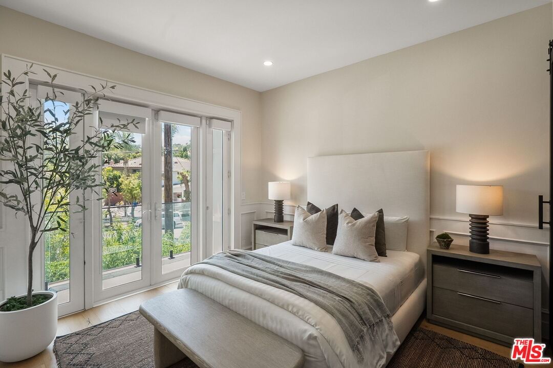 Valley Vista photo 52