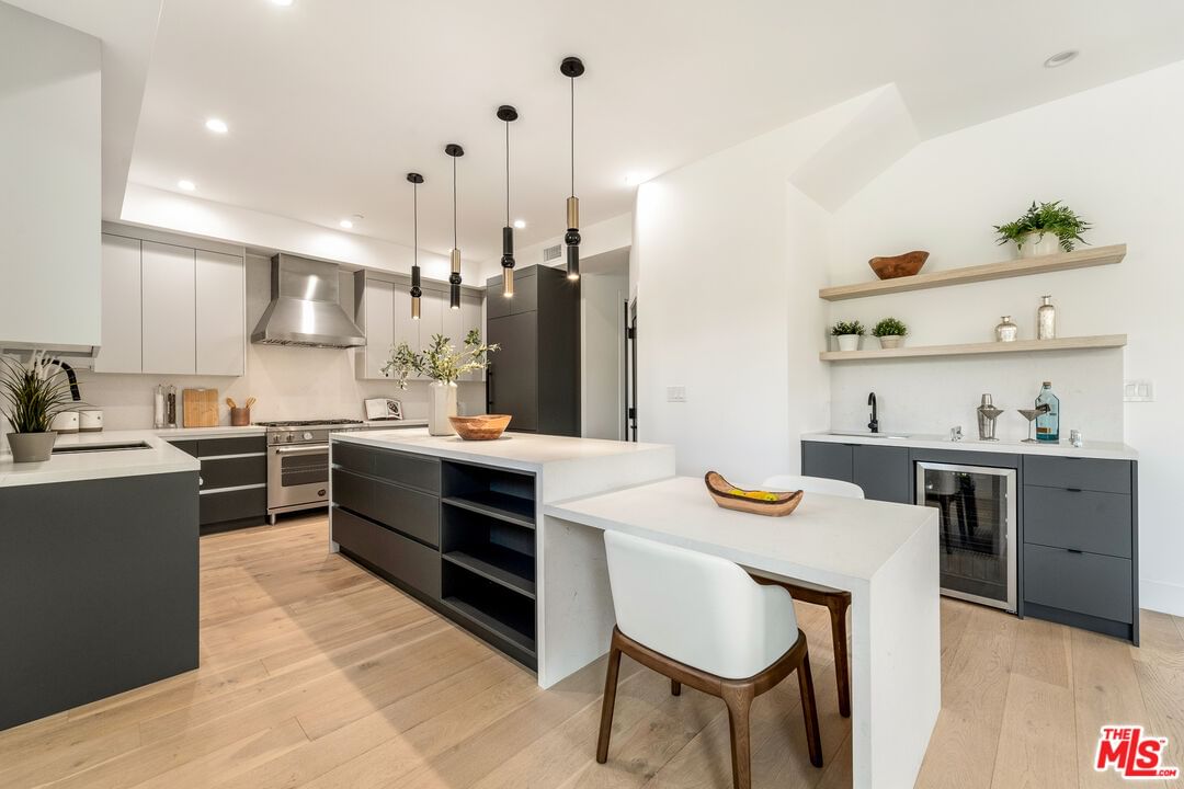 Mount Carmel Dr photo 6
