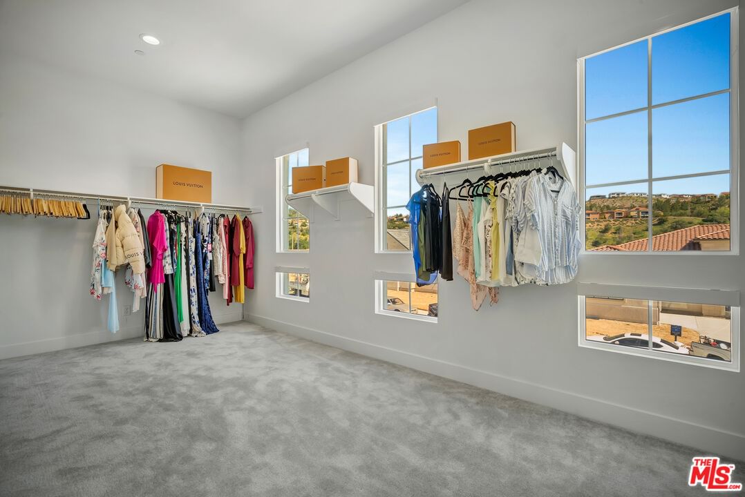 Red Hawk photo 53