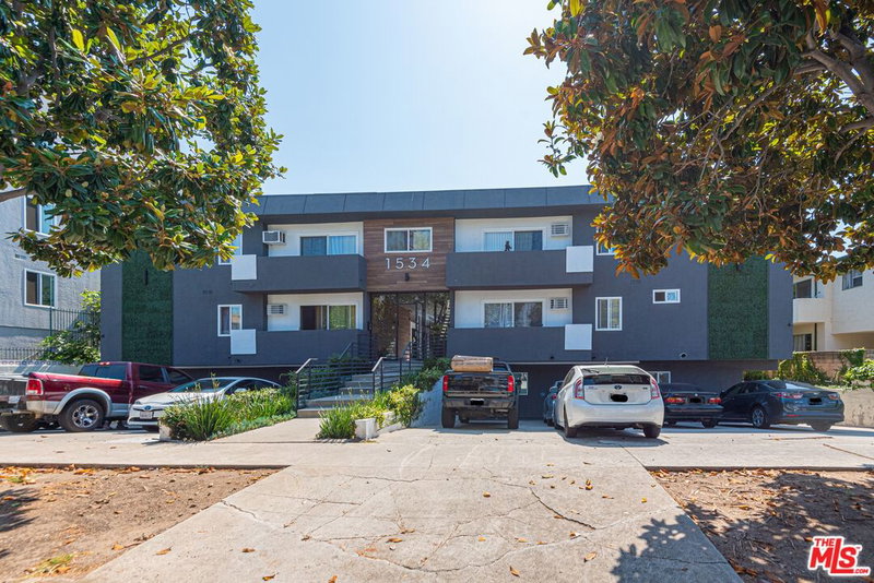 1534 Shenandoah St