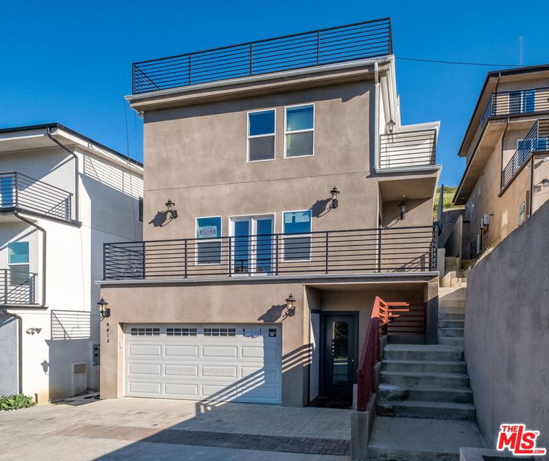 4418 Bowman Blvd