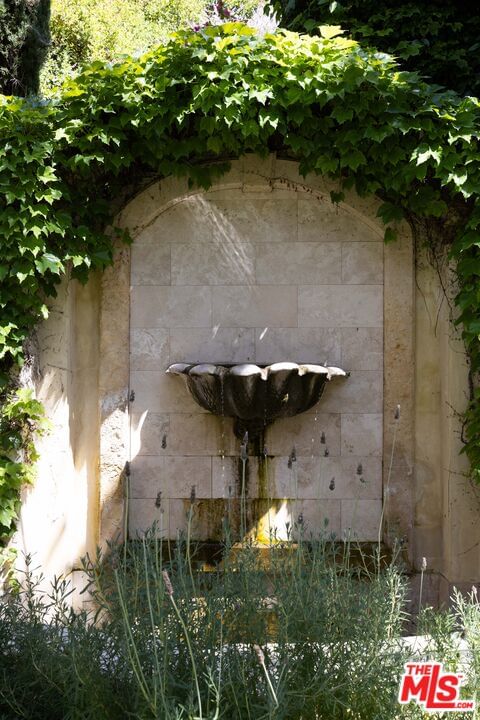 Chantilly photo 31