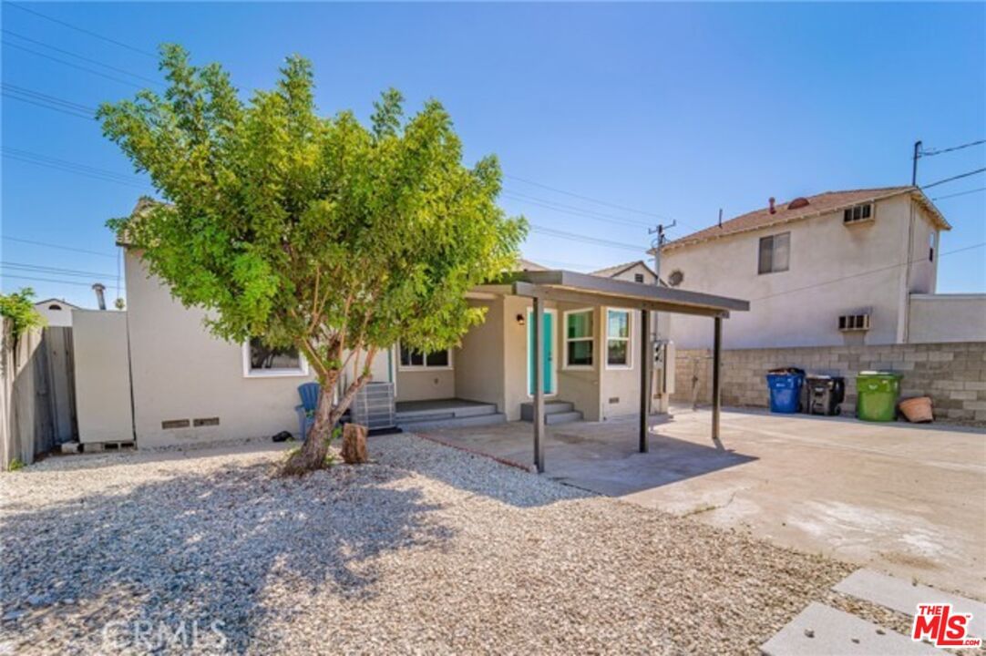 Tujunga photo 26
