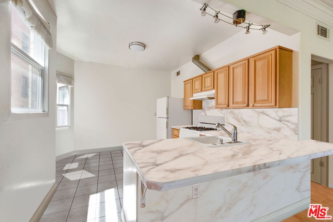 Kenmore photo 22
