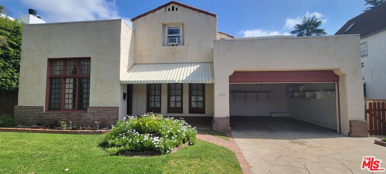 Castle Heights photo 1